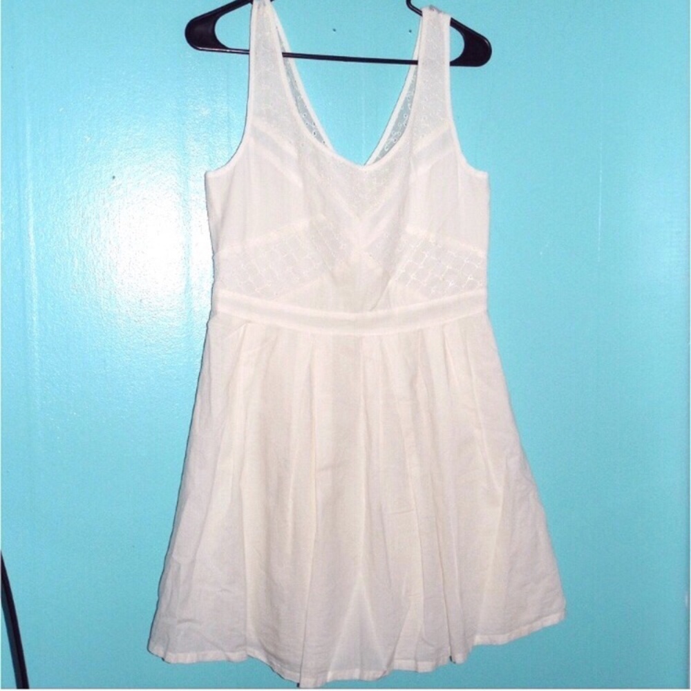 Brand New American Eagle Eyelet Dress